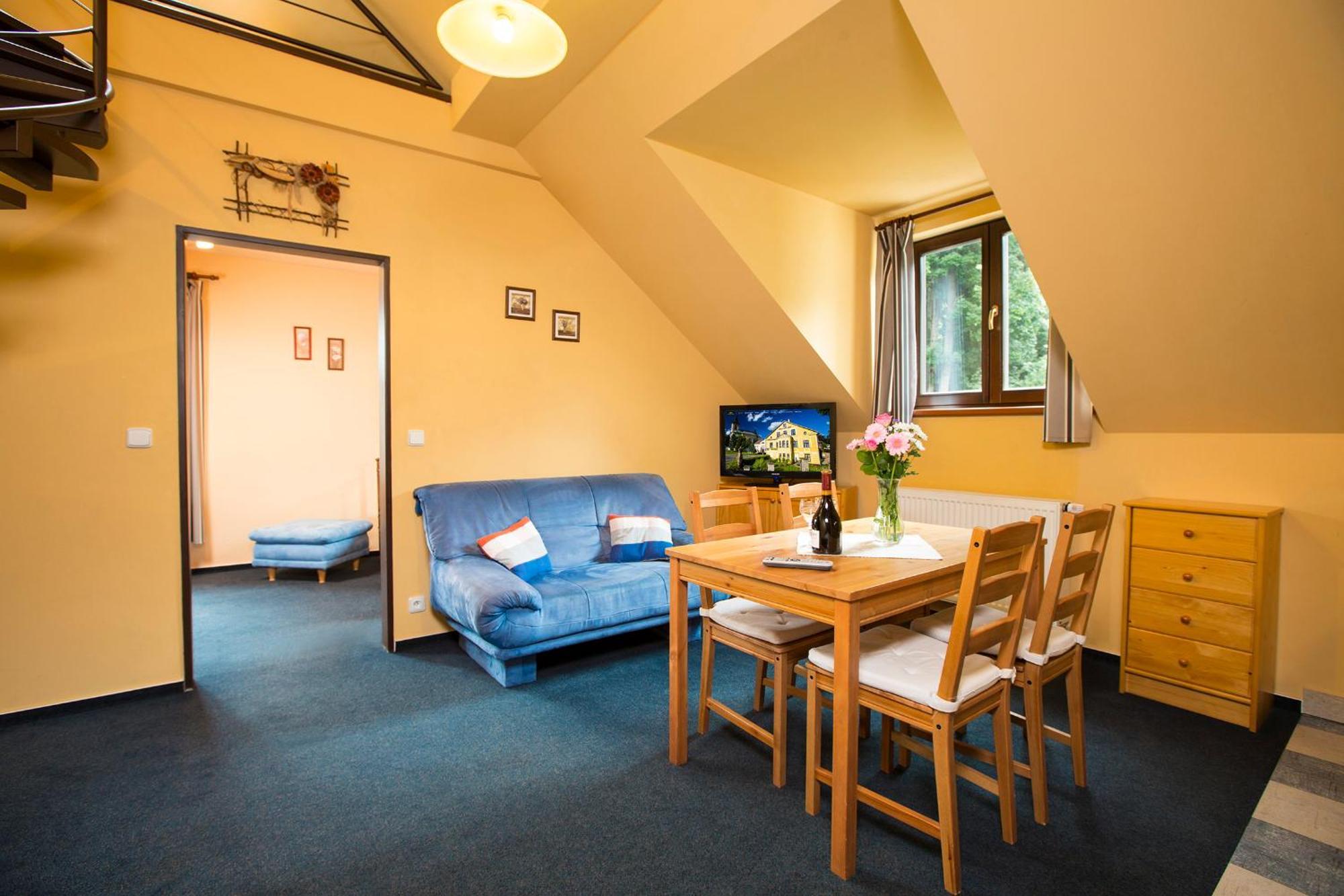 Yellow Ski Apartments Рокитнице над Ийзероу Стая снимка